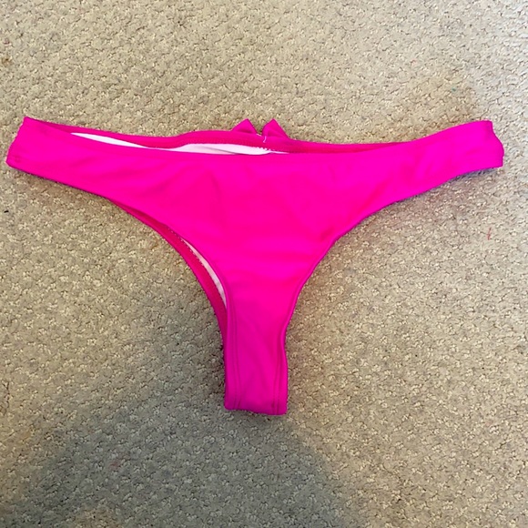 Fuschia bikini bottoms with bow super cheeky - Picture 1 of 2